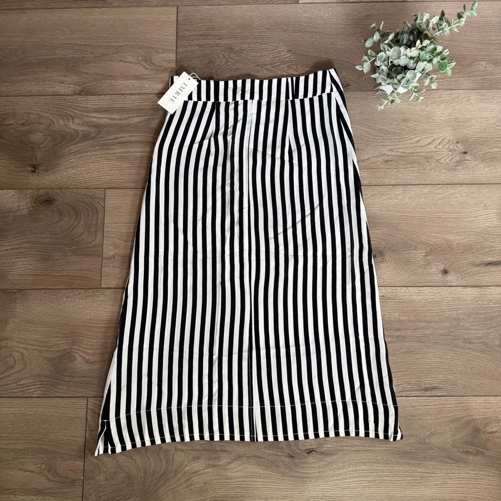 NWT IMRIE Black and White Striped Women's Skirt 100% Silk Size XS - Picture 9 of 10